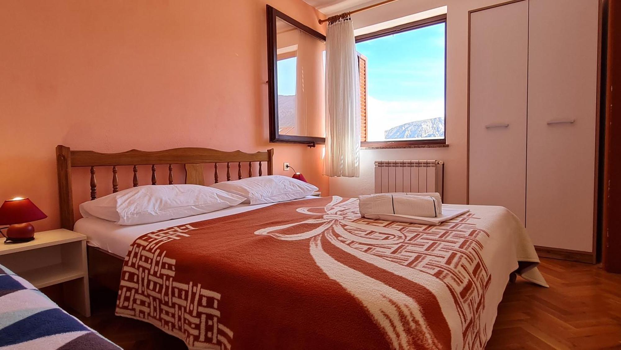 Mirjana F Apartaments บัชกา ภายนอก รูปภาพ