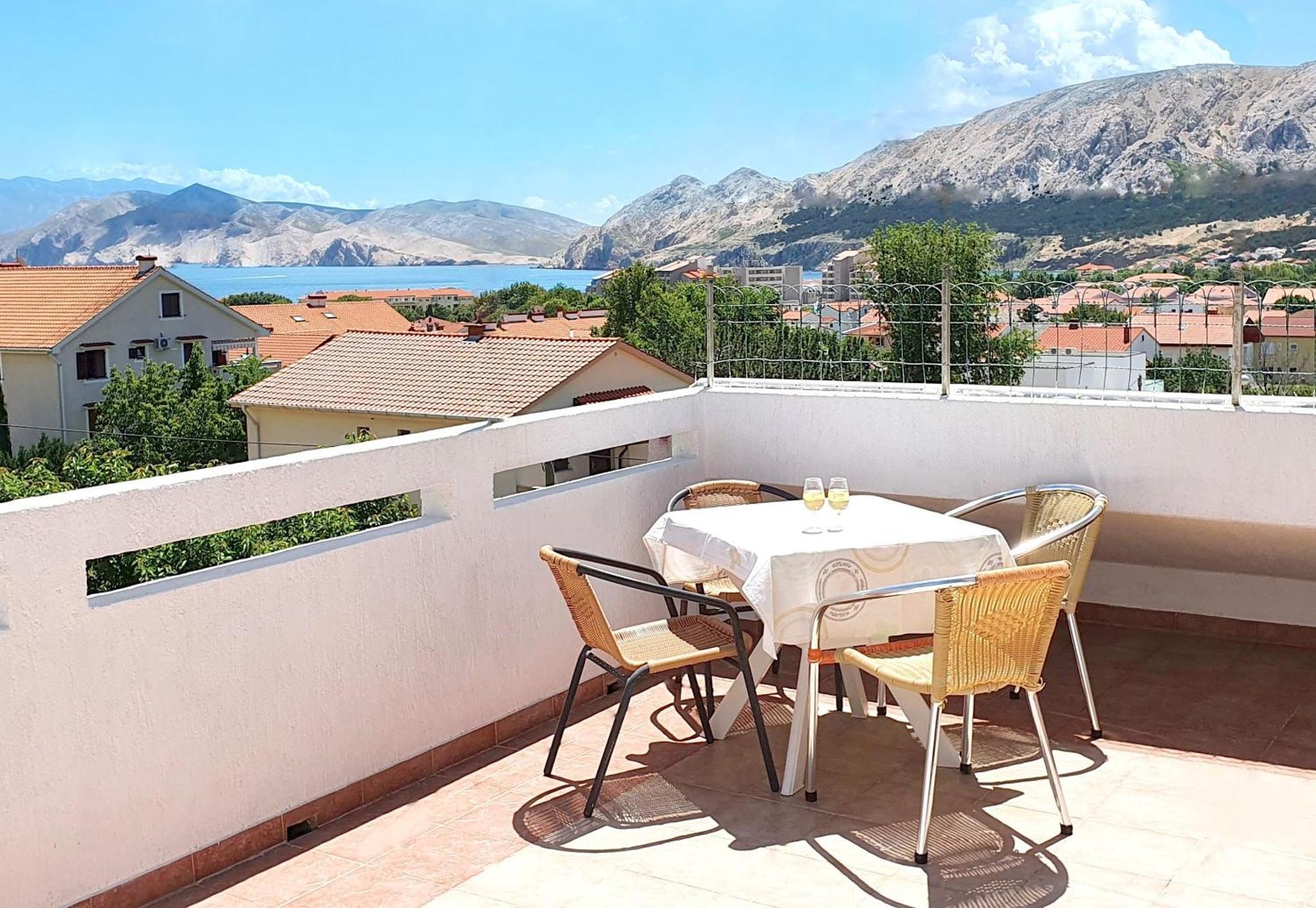 Mirjana F Apartaments บัชกา ภายนอก รูปภาพ